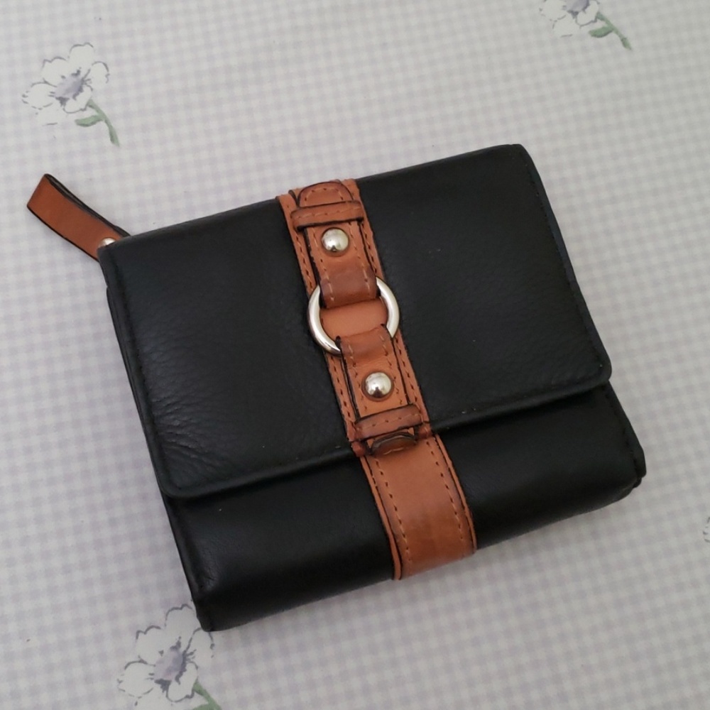 Lightly used women's wallet
